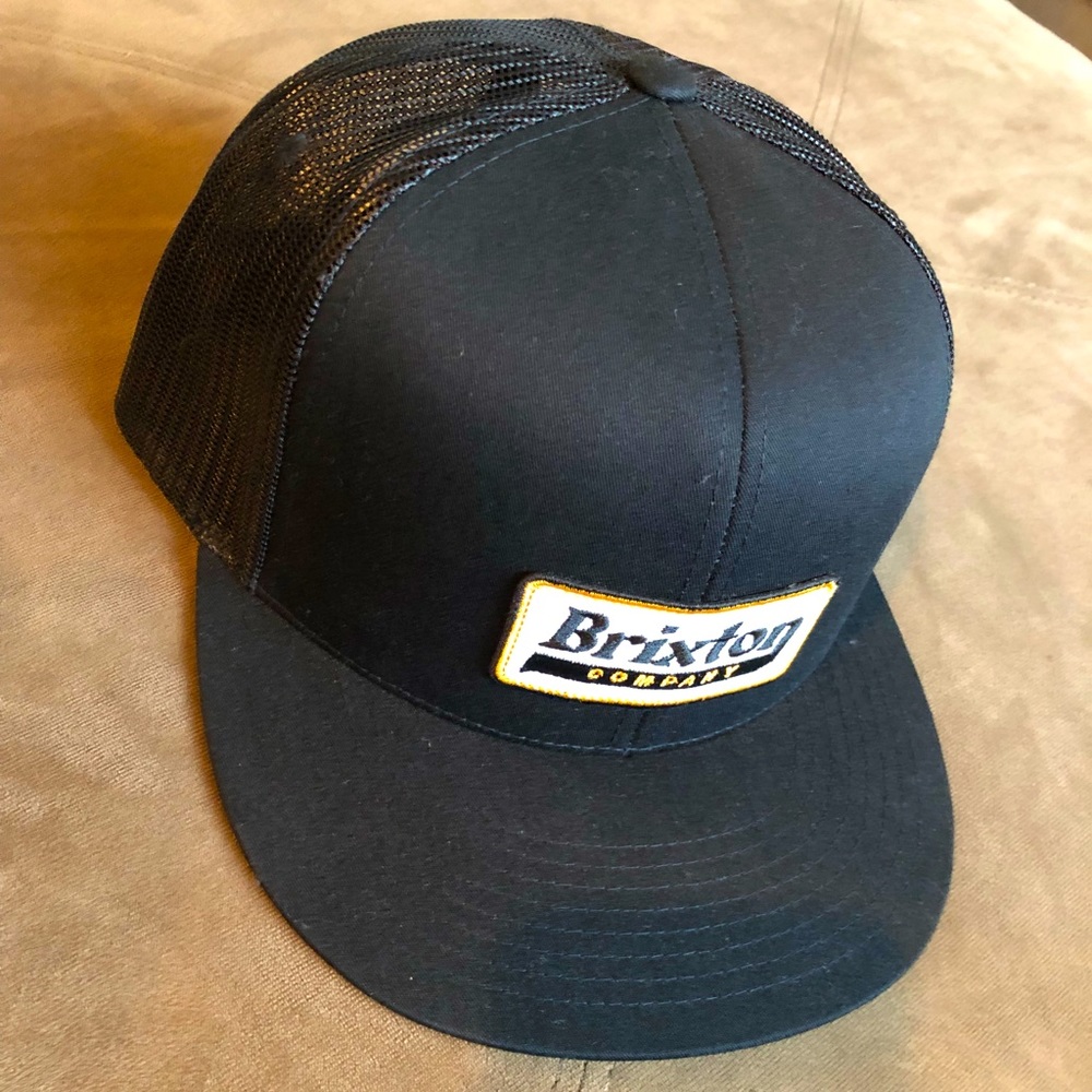 Brixton Snapback mesh hat like new